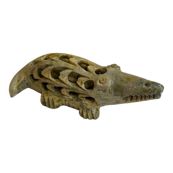 Hand Carved Soapstone Marble Alligator Crocodile Baby Inside Figurine Home Decor - Picture 1 of 8